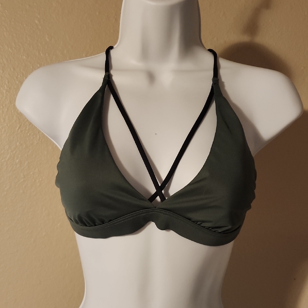Victoria Sport Olive Green Medium-Impact Sports Bra